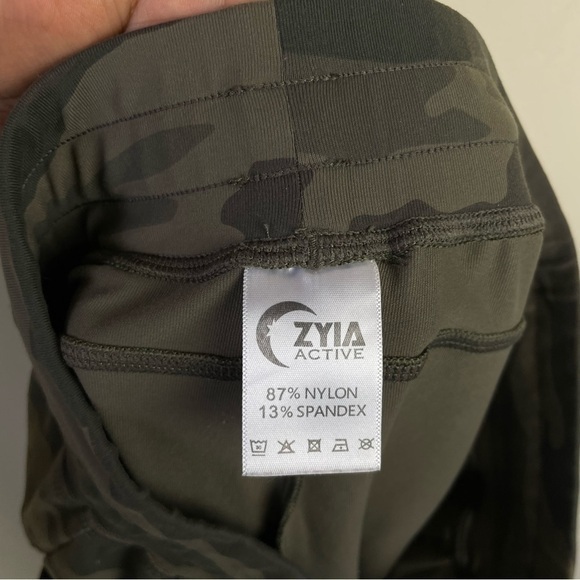 Zyia Green Camo Unwind Joggers - Picture 7 of 11